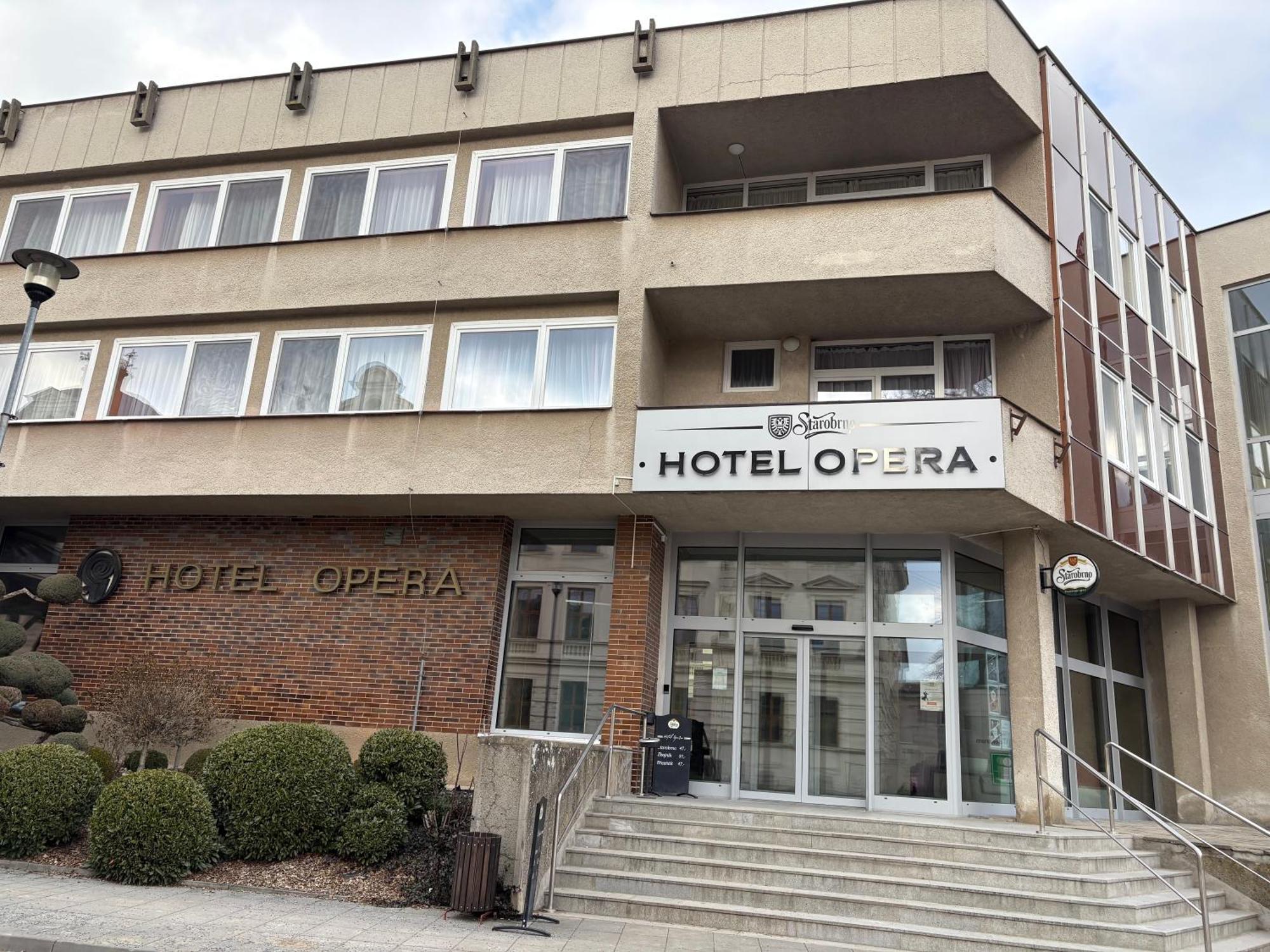 Hotel Opera Jaromerice nad Rokytnou Экстерьер фото